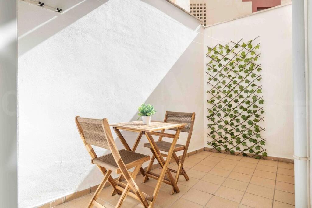 Comfortable At Capuchinos By Rems Lägenhet Málaga